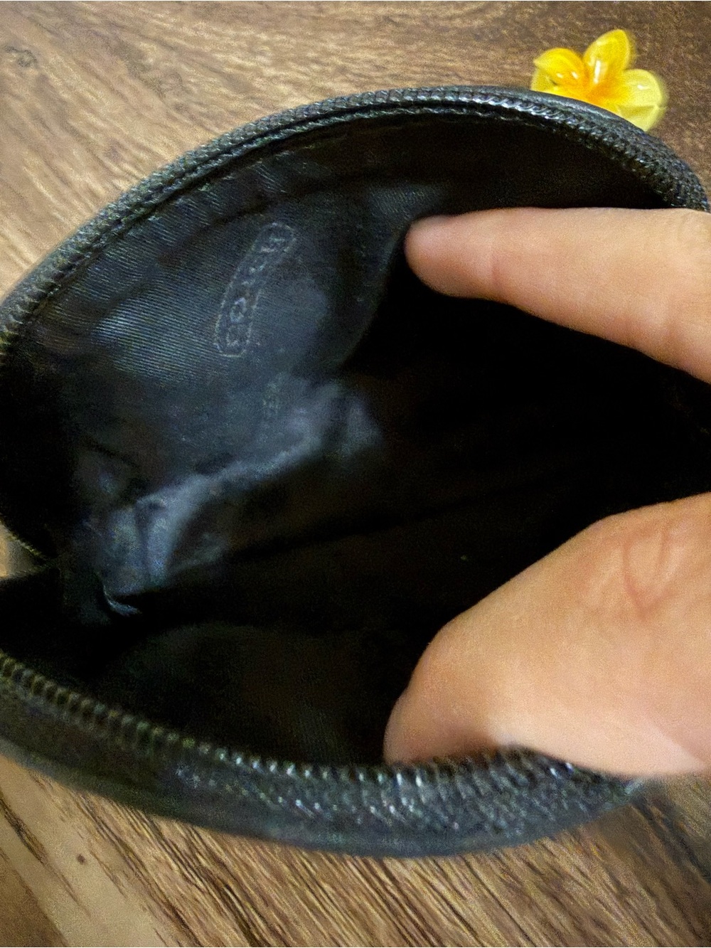 Vintage Coach Black Leather Zip Closure Coin Purse/Travel Pouch/Cosmetic Bag - Picture 2 of 9